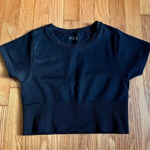 OFFLINE by Aerie Women’s small black Sidewalk Seamless Crop Tee